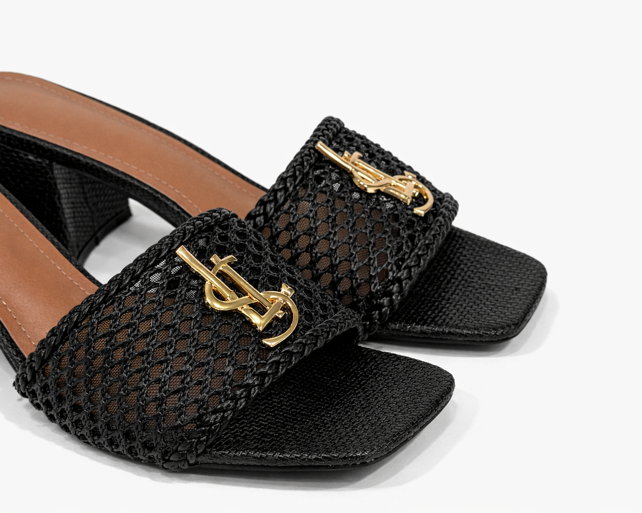 Zapatilla Leticia Negro