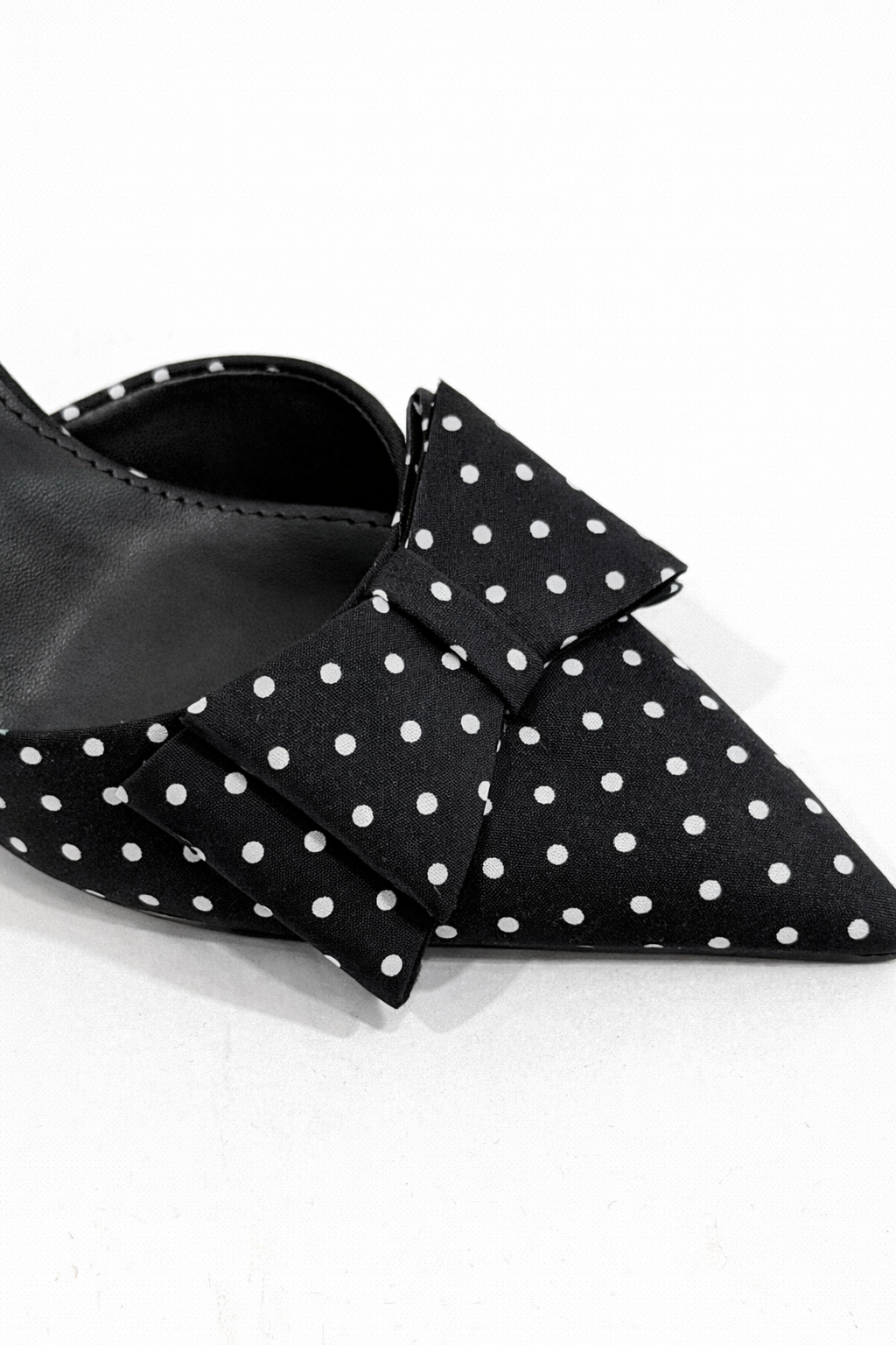 Zapatilla Irene Lunares Negro