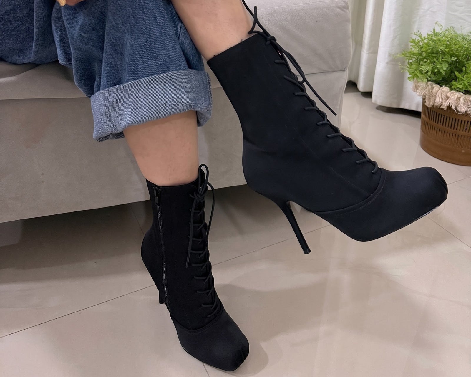 Botines Lorena Negros