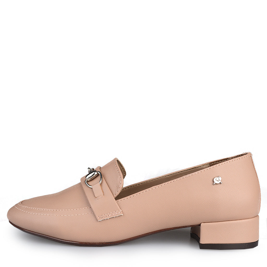 Flat Aida Nude