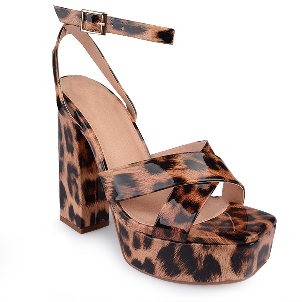 Plataformas Clarisa Leopardo