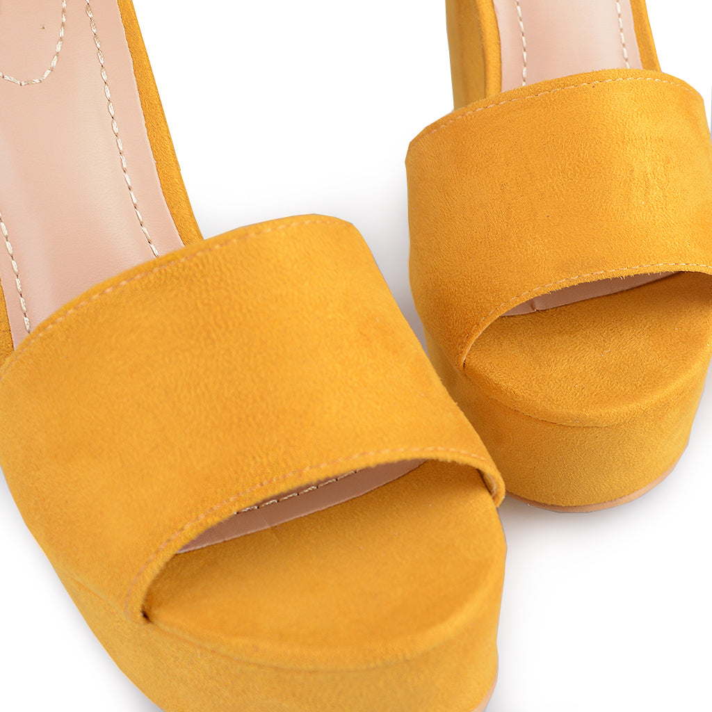 Zapatilla Laia Amarillo