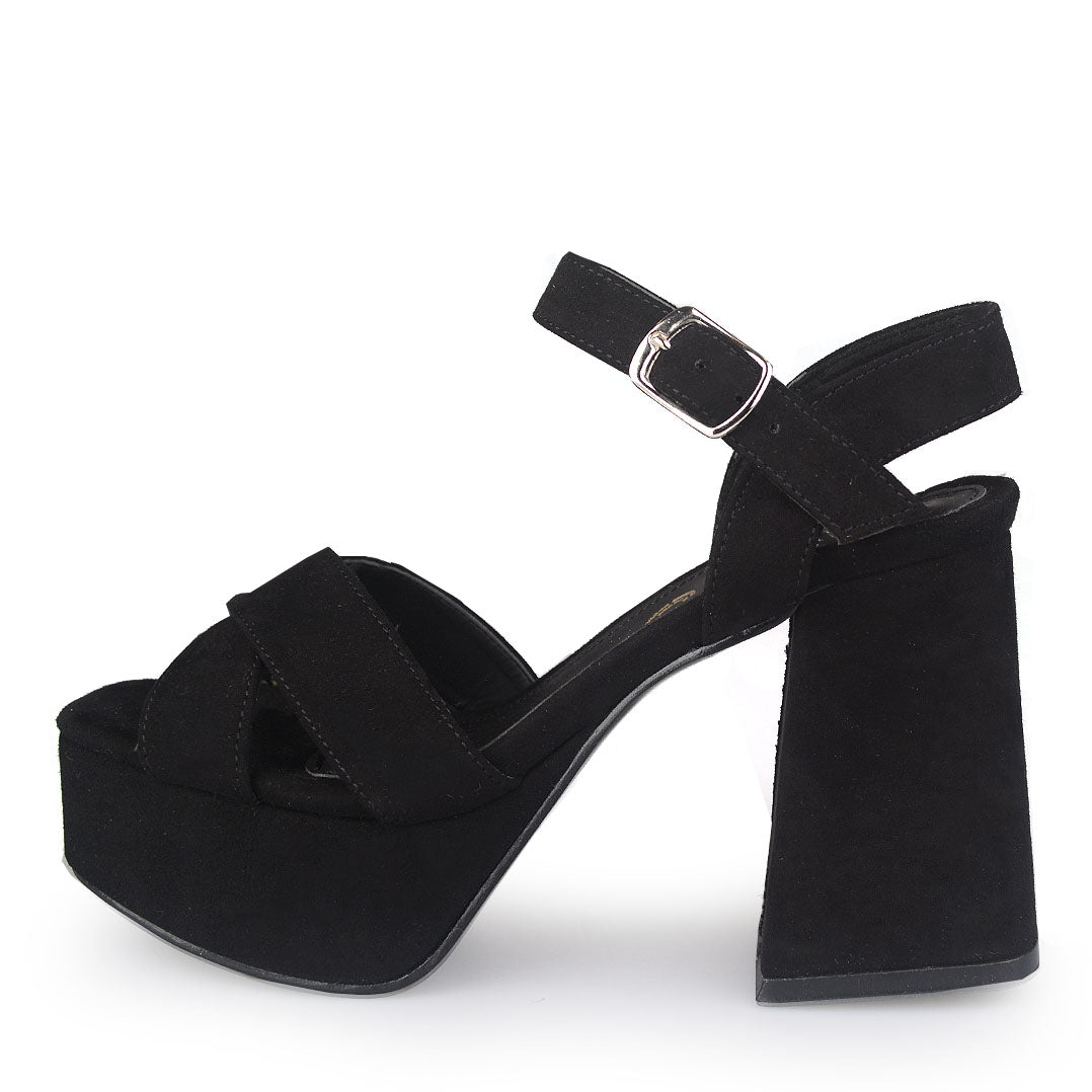 Zapatilla Carmela Negro